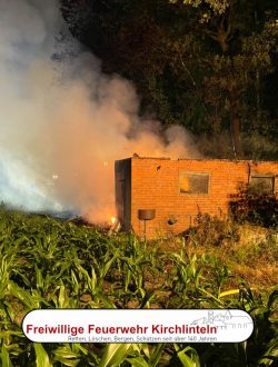 Scheunenbrand am Waldrand